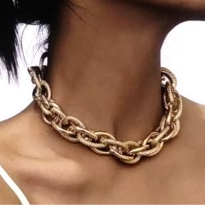 🌸Chunky Chain Necklace 16”